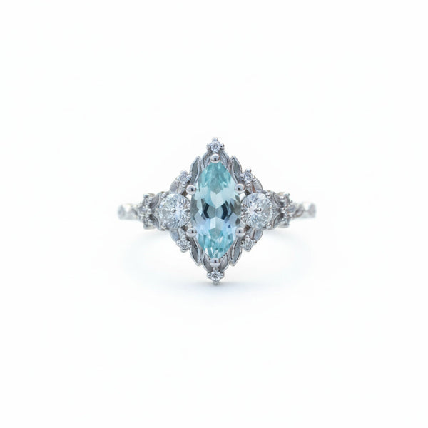 #07 18K White gold Briar Rose Starlight